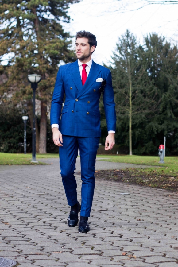 Outfit: JUCAN tailor-made